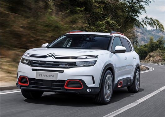 Citroen C5 Aircross 2018 reviews, technical data, prices