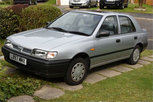 nissan sunny silver