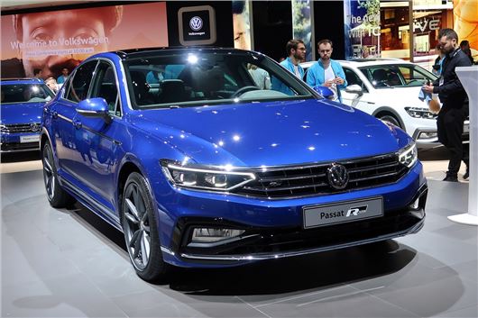 Geneva Motor Show 2019: revised Volkswagen Passat breaks cover ...