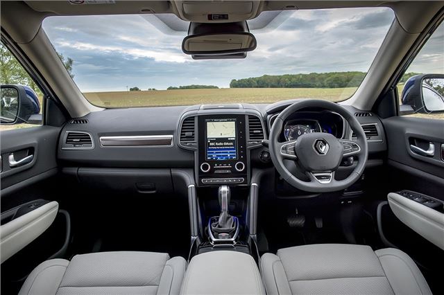 Renault Koleos 2017 - Car Review - Interior | Honest John