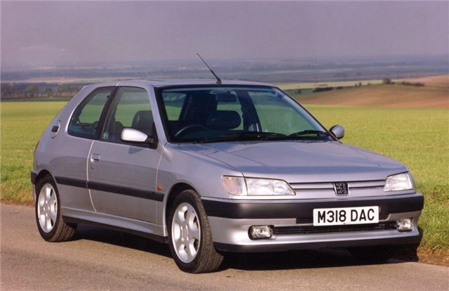 Peugeot 306 - Classic Car Review | Honest John