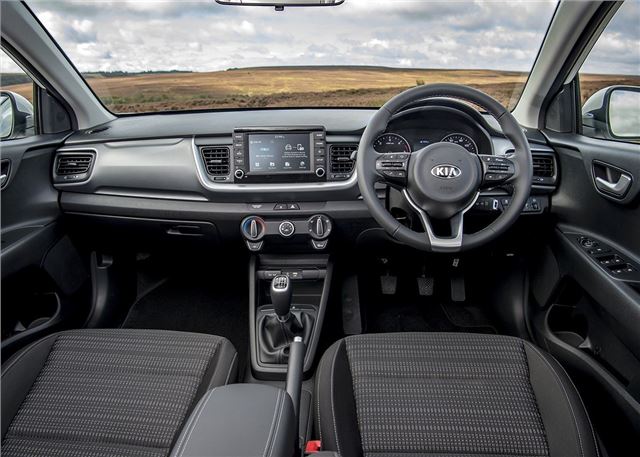 KIA Stonic 2017 - Car Review - Interior | Honest John