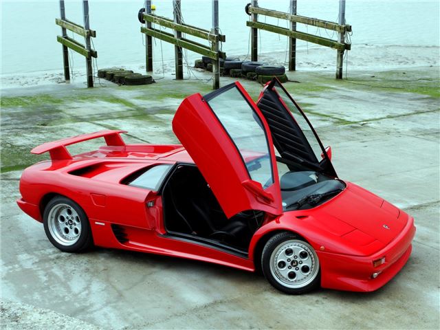 Lamborghini Diablo - Classic Car Review - Specifications | Honest John