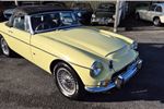 MGB V8 Roadster 1974 in Primrose  