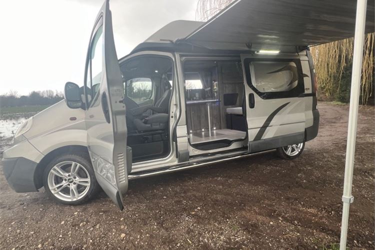 Renault trafic camper vans for sale hot sale on ebay