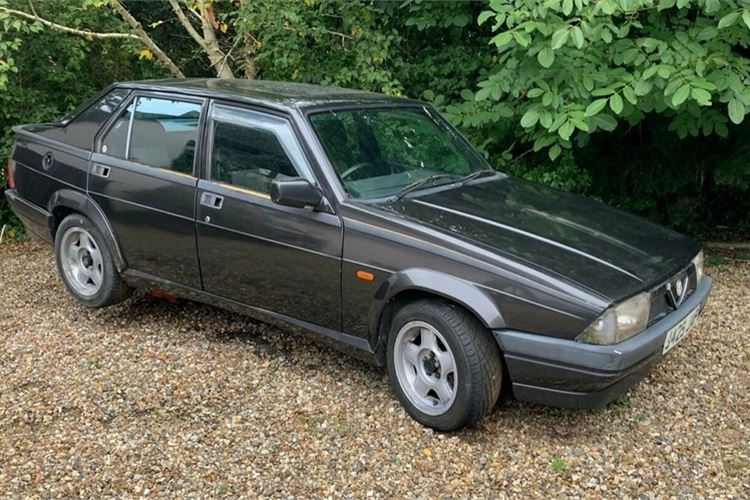 Alfa Romeo 75 2 0 Classic Cars For Sale Honest John